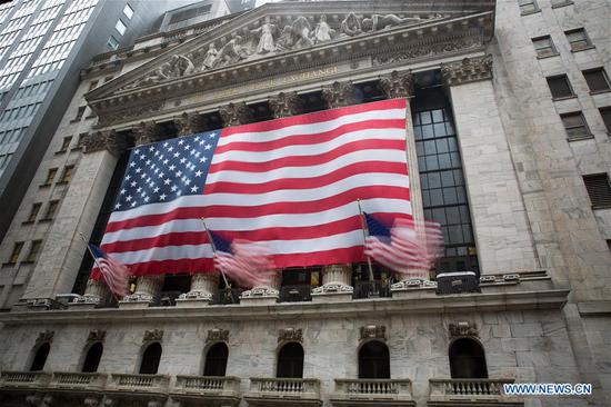 U.S. equities post mixed results amid recovery concerns, tec